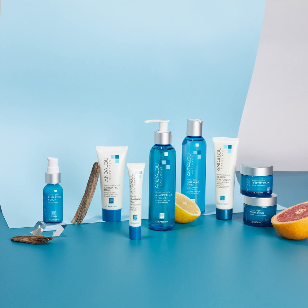 Andalou Naturals Acai + Kombucha texture crème légère prête à appliquer.