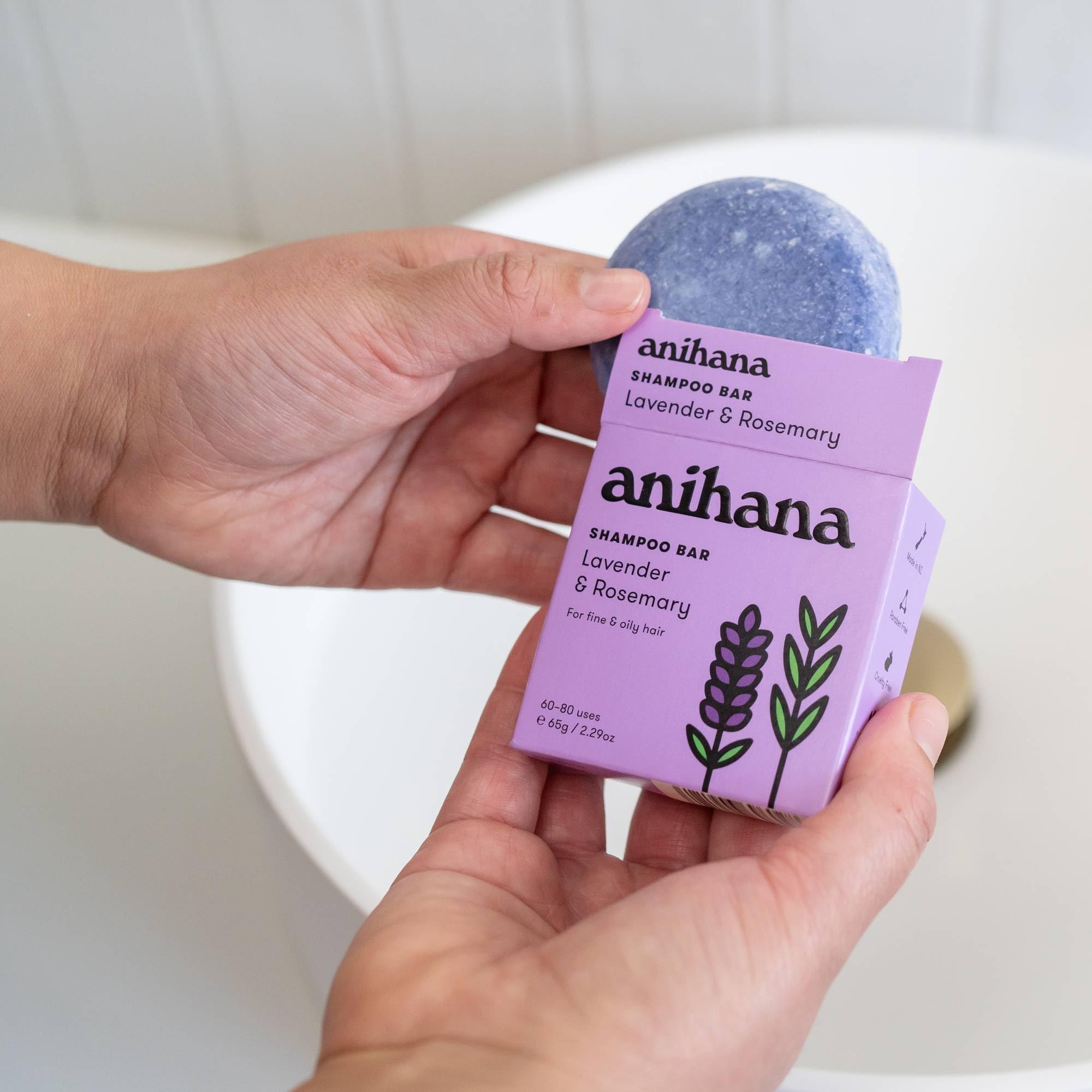 ANIHANA barre-shampoing-texture-legere-cheveux: texture légère qui laisse respirer les cheveux