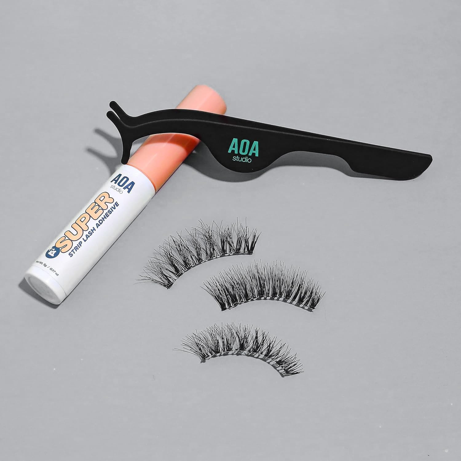 Utilisation réutilisable des cils Alexis après retrait soigné