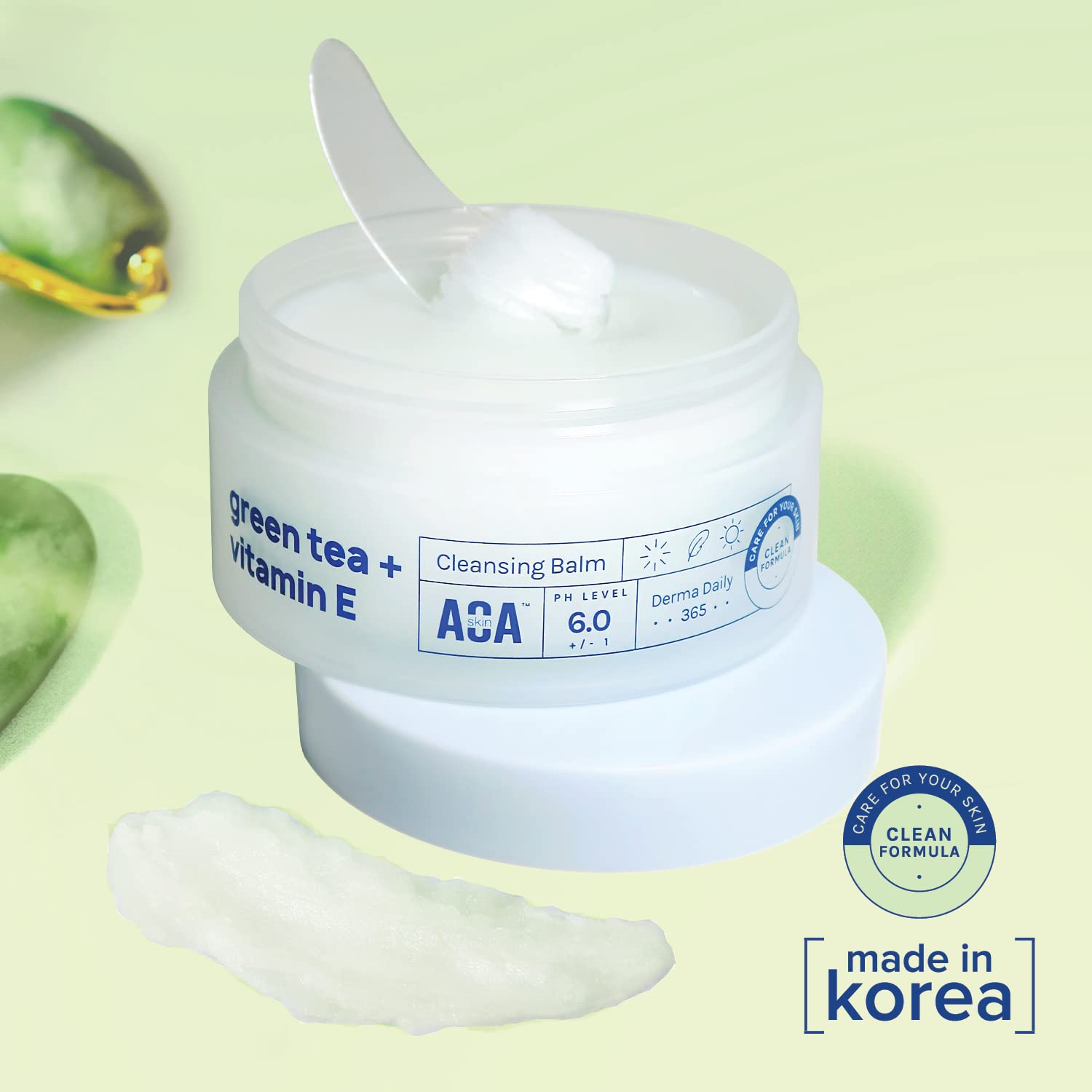 AoA Studio baume démaquillant thé vert et vitamine E — texture onctueuse qui devient lait lors de l'émulsion.