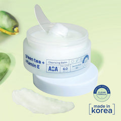 AoA Studio baume démaquillant thé vert et vitamine E — texture onctueuse qui devient lait lors de l'émulsion.
