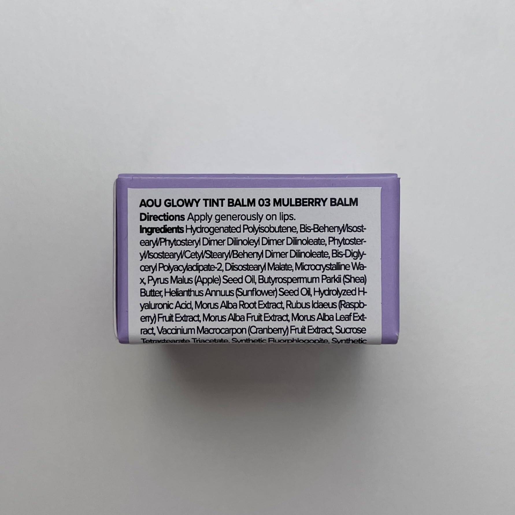 AOU Glowy Tint Balm application demo on lips demonstrates smooth texture