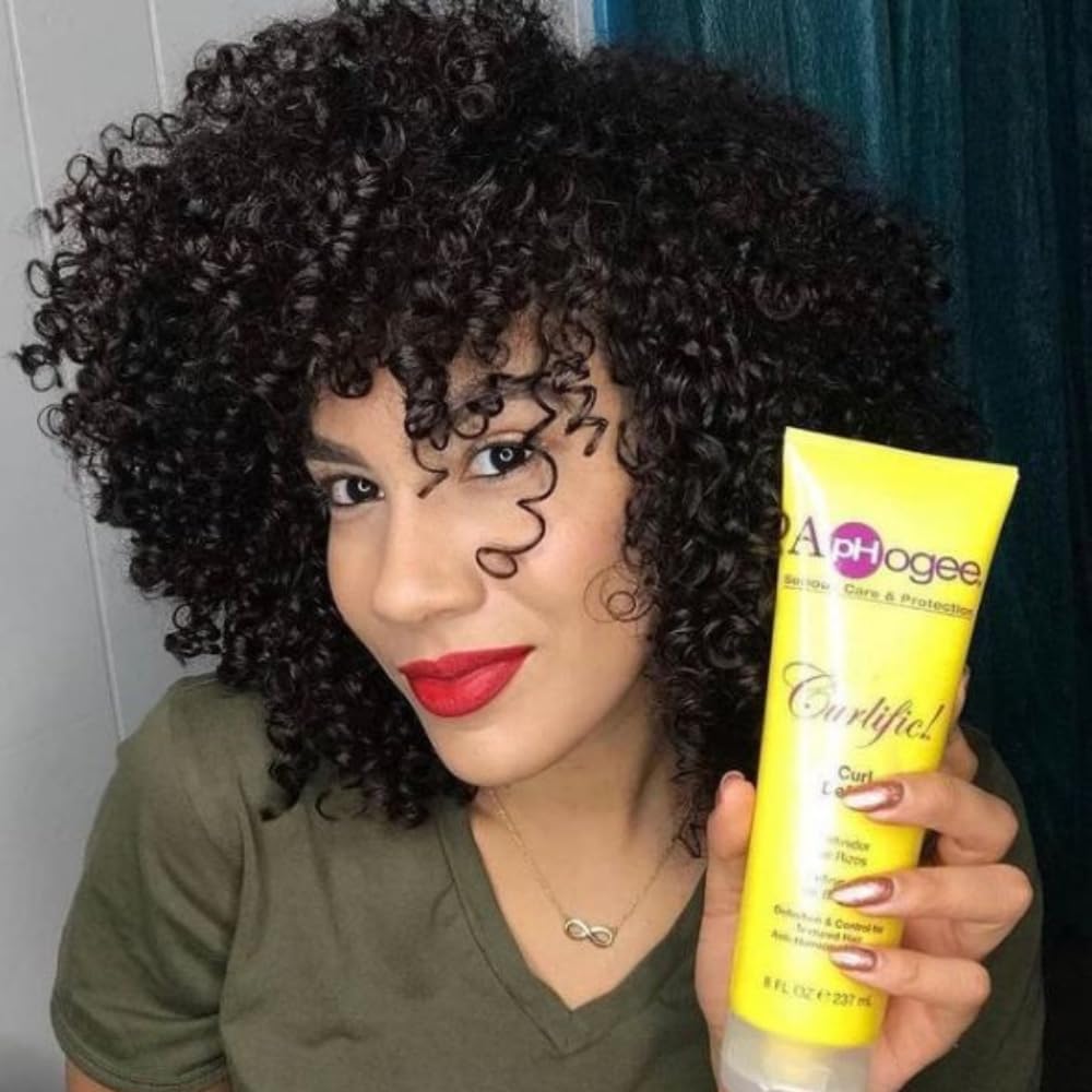 ApHogee Curlific Definer—formule légère qui n’alourdit pas les boucles.
