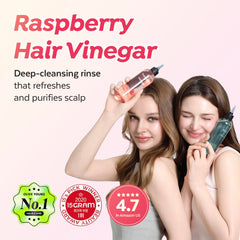 A'PIEU vinaigre framboise, versement dans la main pour application en douceur