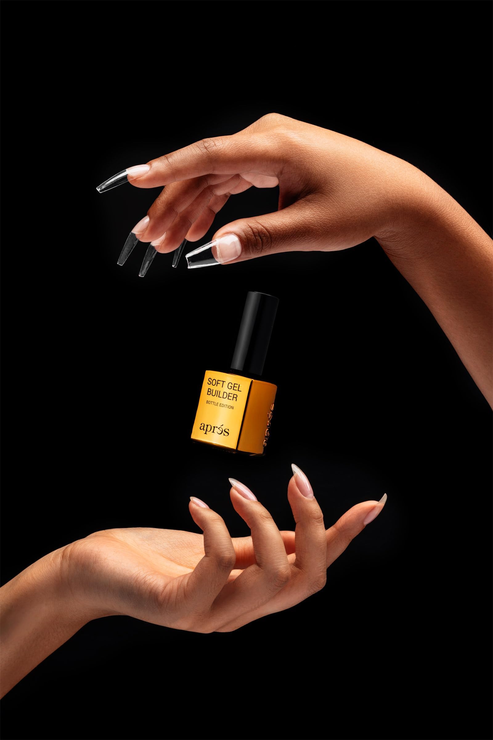 APRÉS Soft Gel Builder surface lissante pour une finition parfaite.
