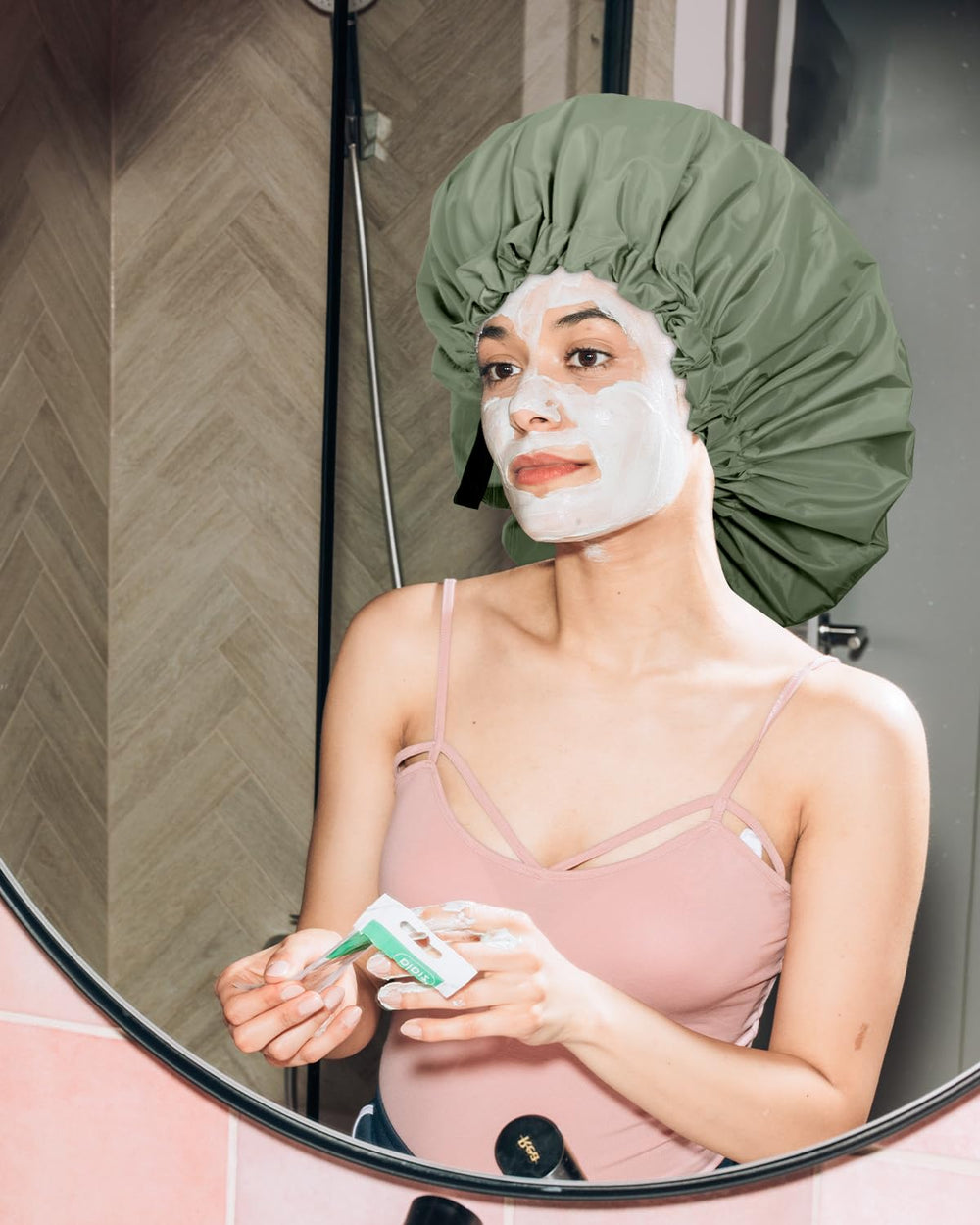 Aquior bonnet-douche-utilisation-dormir: idéal pour dormir sans mouiller les cheveux.