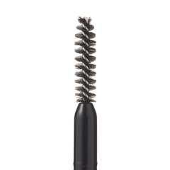 Arches & Halos pigmentation riche qui donne de la texture aux sourcils.