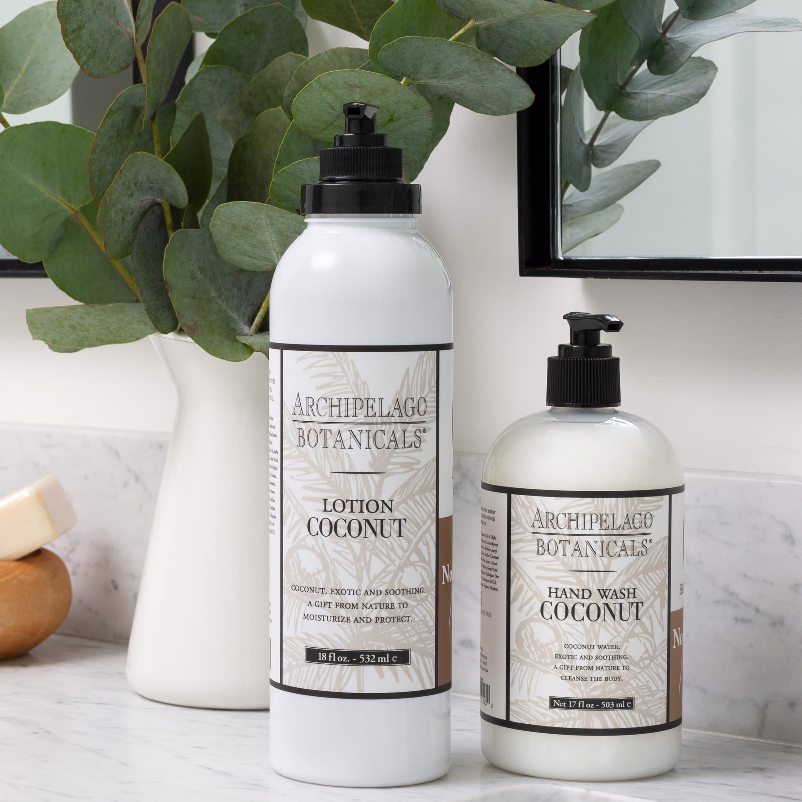 Archipelago Botanicals Lait Coco: application mains sur peau.