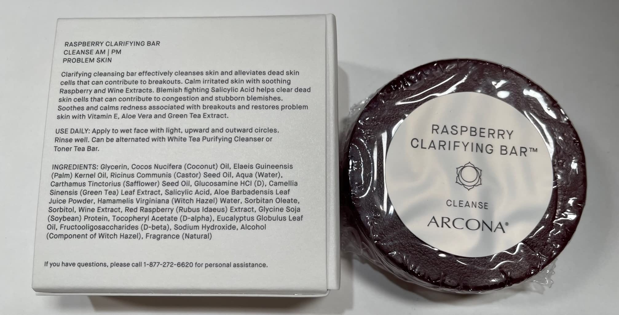 ARCONA barre 4oz en main, pratique et facile à emporter.