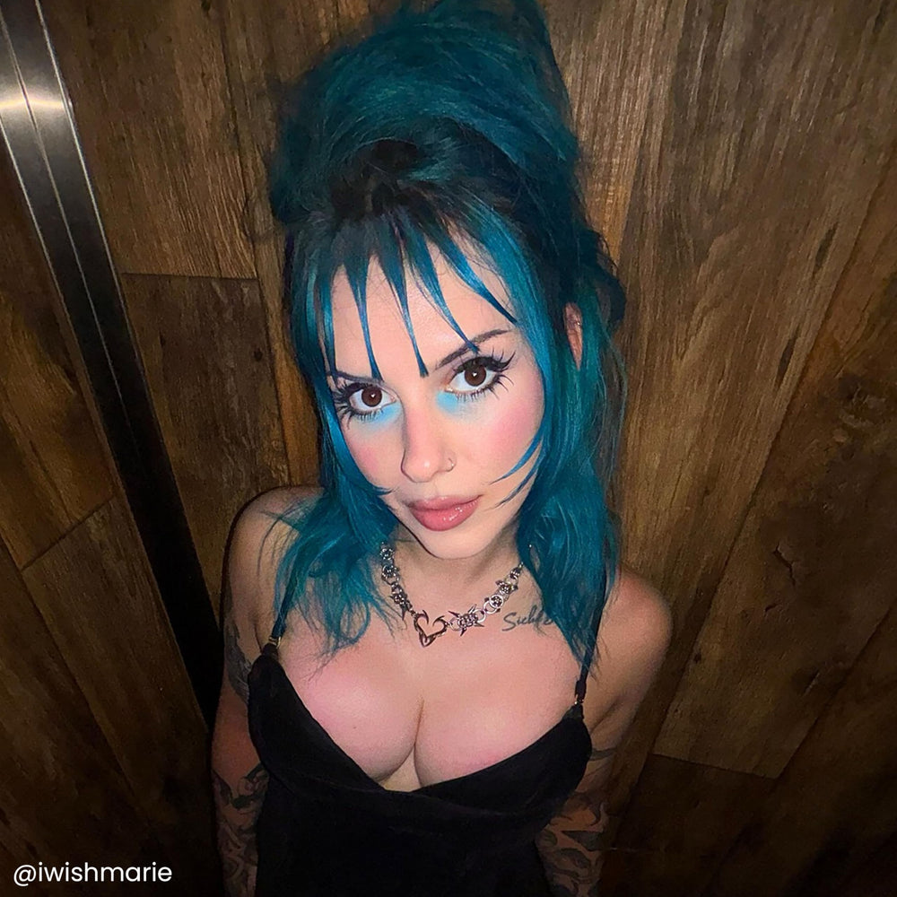 ARCTIC FOX AQUAMARINE – mélange avec Purple AF pour des nuances cobalt ou indigo.