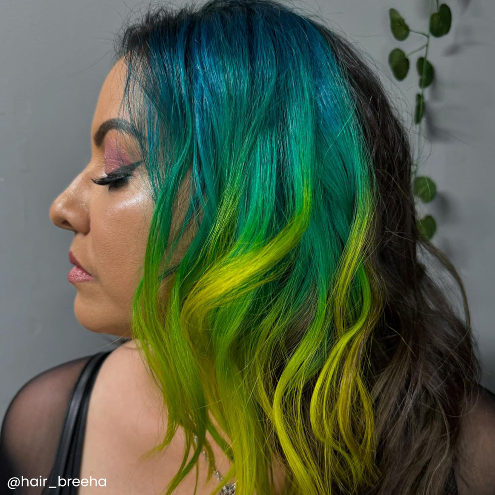 ARCTIC FOX Iris Green — soin intégré qui revitalise les cheveux.