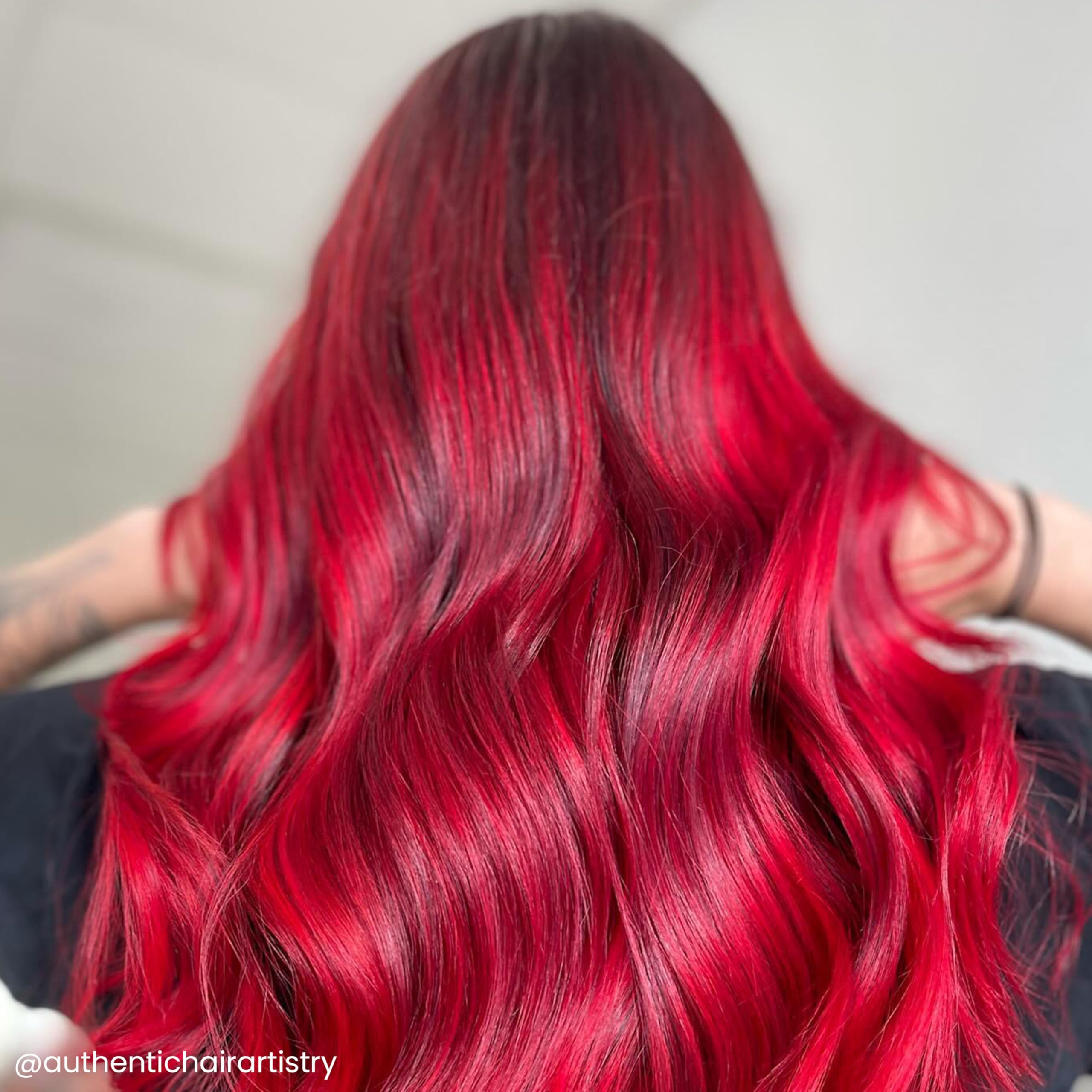 ARCTIC FOX Poison : soin capillaire qui colore tout en nourrissant les cheveux.