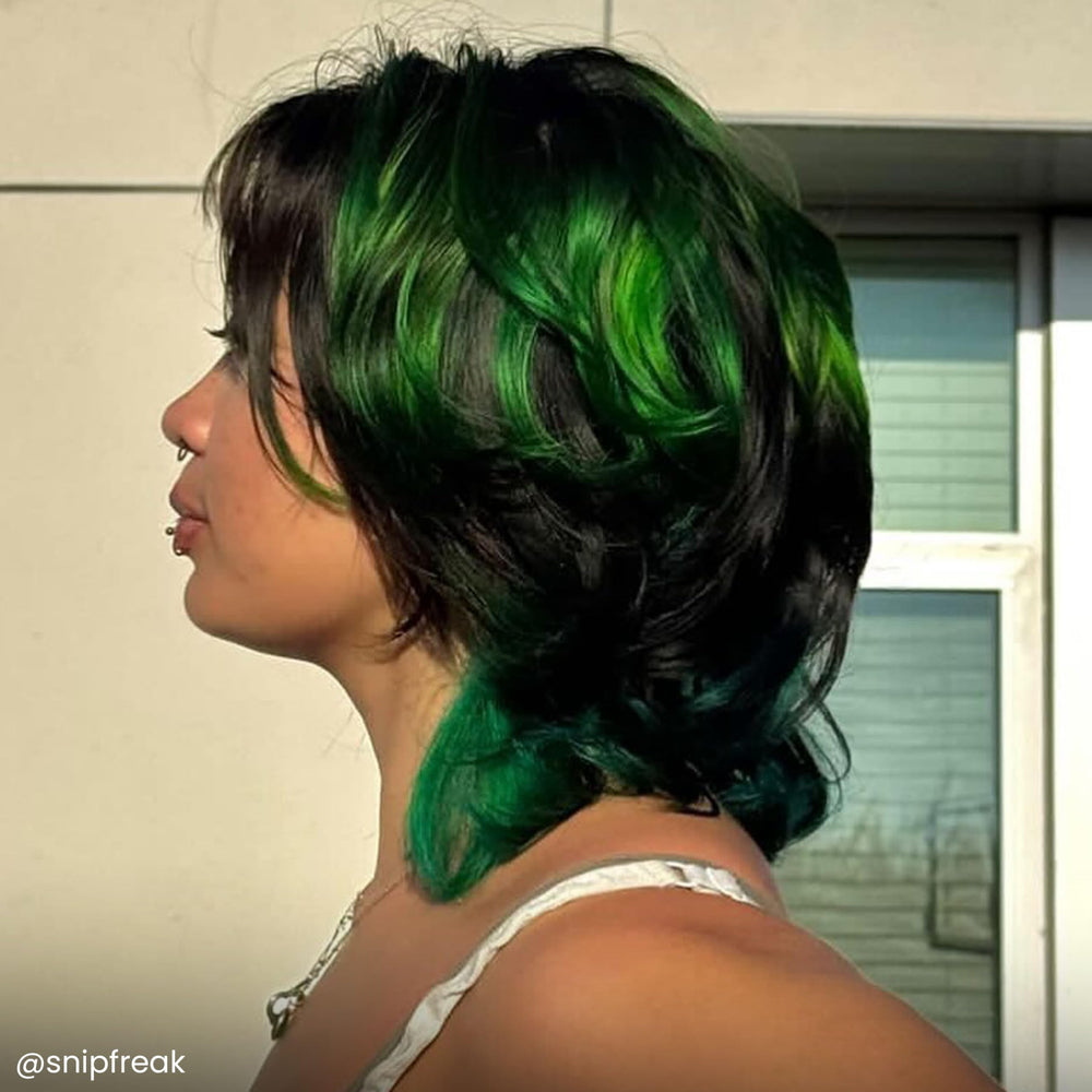 ARCTIC FOX Phantom Green sans peroxyde ni ammoniaque pour une coloration plus douce.