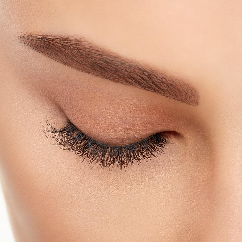 Ardell Naked Lashes 424 – look naturel sans lourdeur ni bande épaisse.