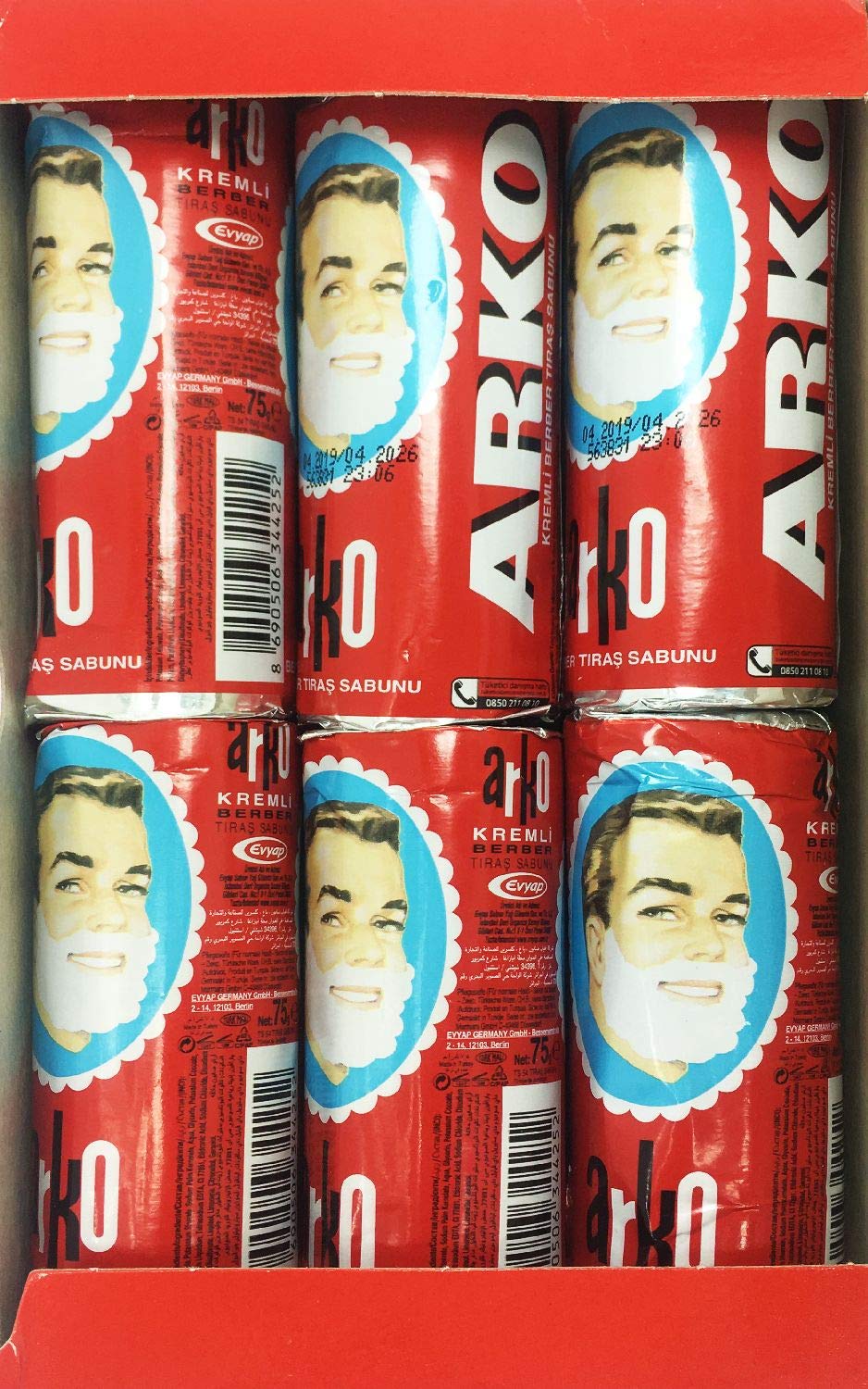 Bâton de rasage Arko Men prêt à être utilisé pour un rasage précis.