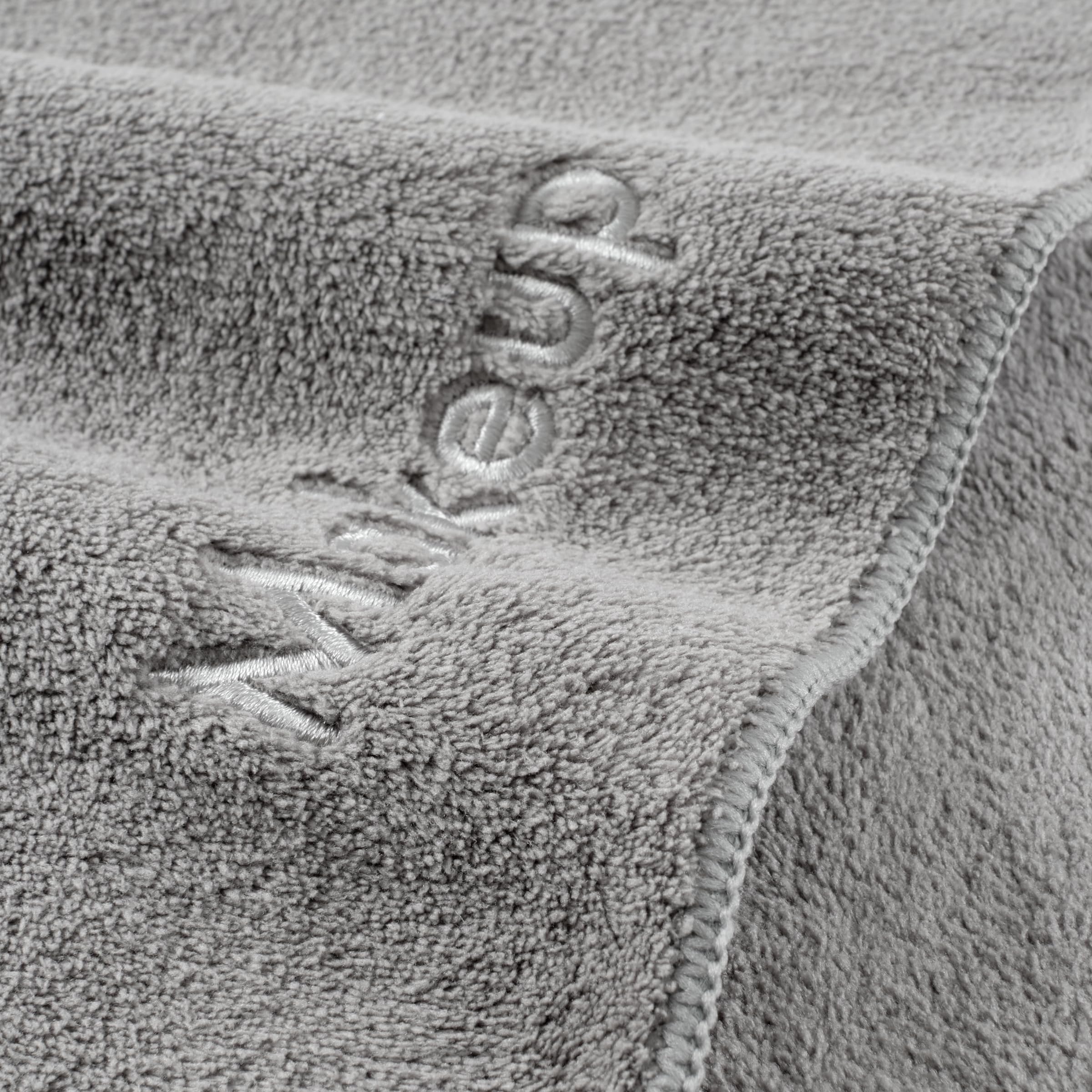 Arkwright serviette démaquillante microfibre peluche gris – usage visage