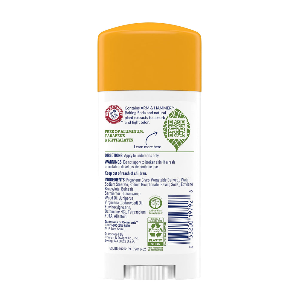 Arm & Hammer Essentials déodorant solide – ingrédients naturels visibles pour une routine simple.