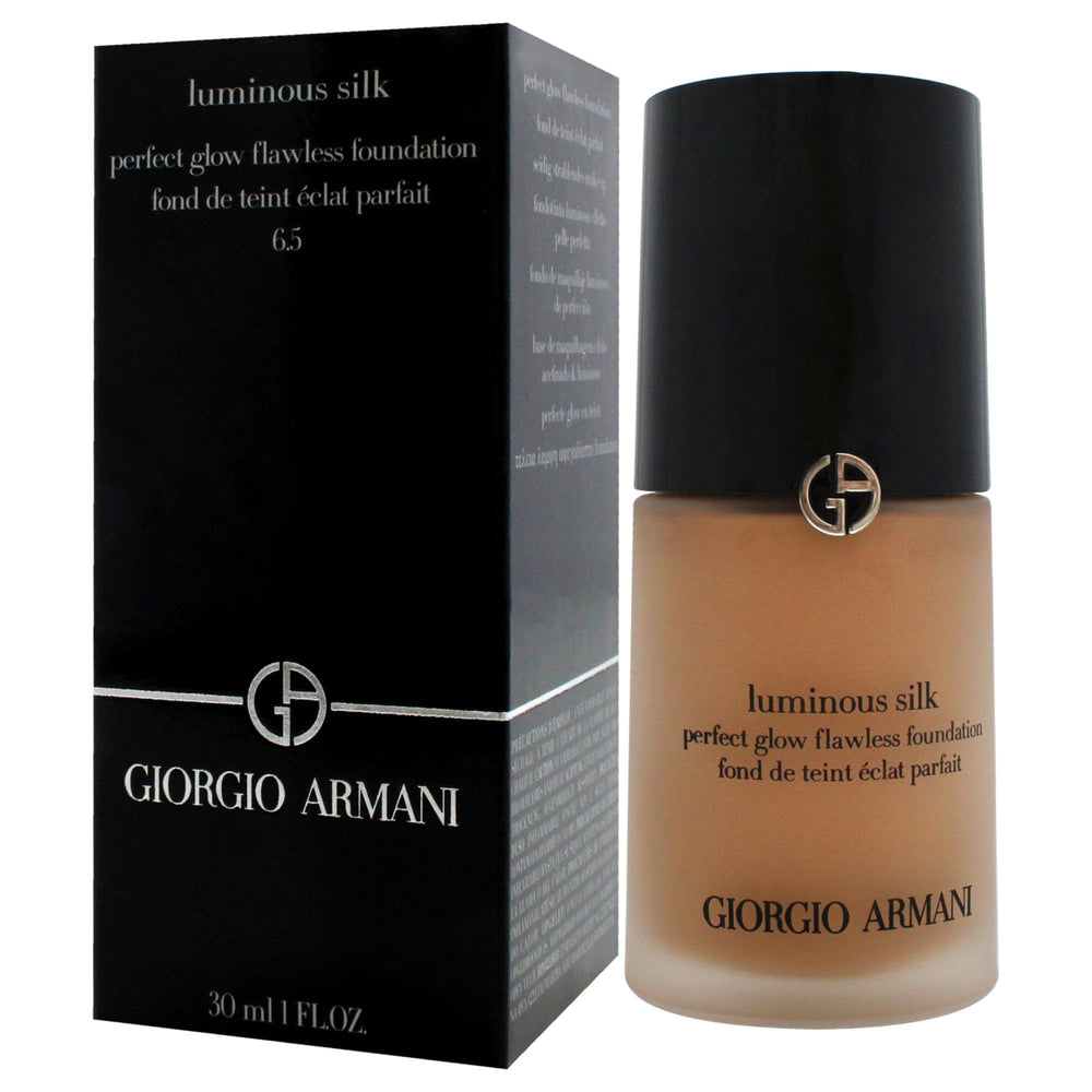 Tenue longue durée pour peau radieuse avec Armani