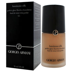 Tenue longue durée pour peau radieuse avec Armani