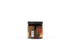 As I Am Curling Jelly, texture brillante sur cheveux pour un éclat naturel.