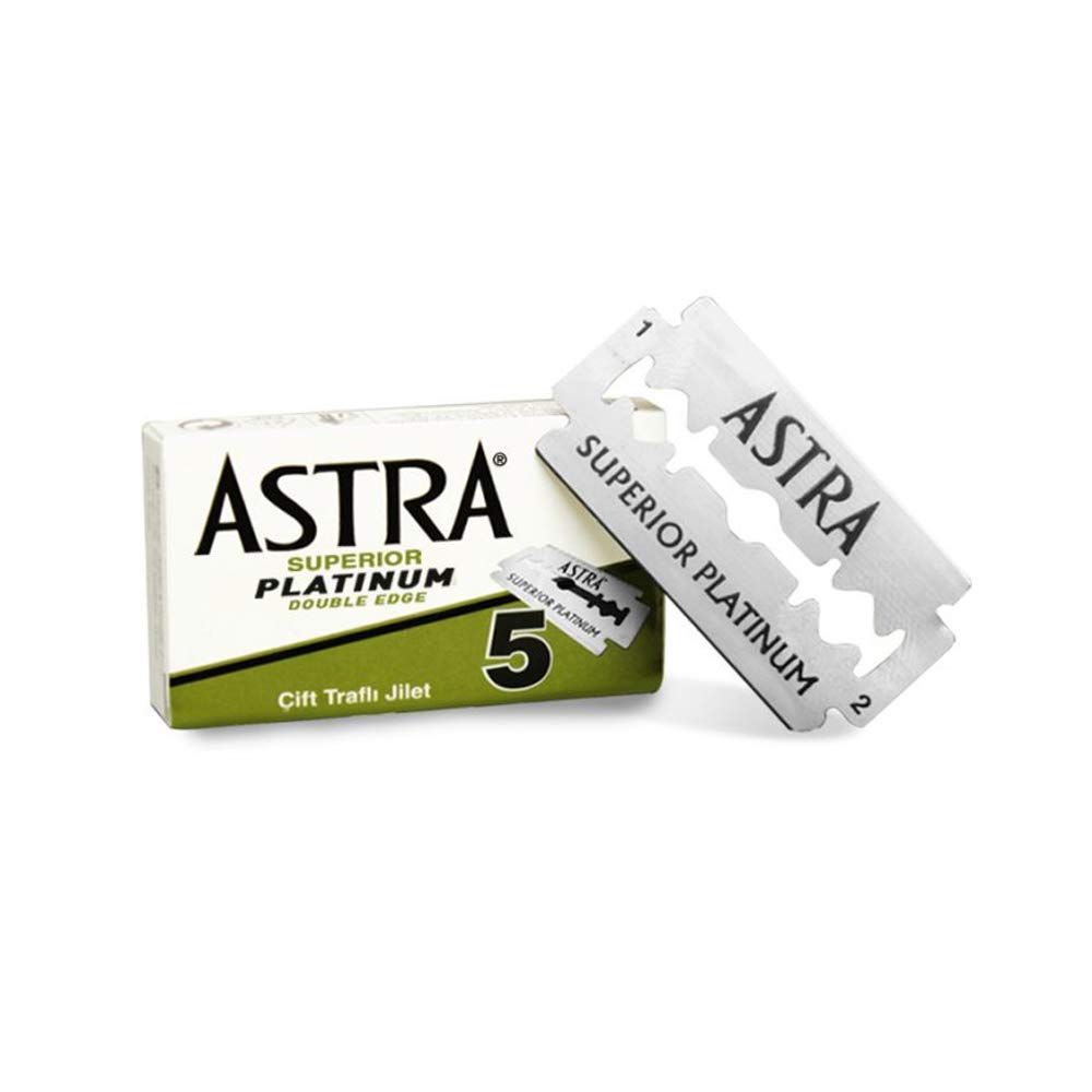 Aperçu des lames Astra Superior Platine montrant précision et douceur.