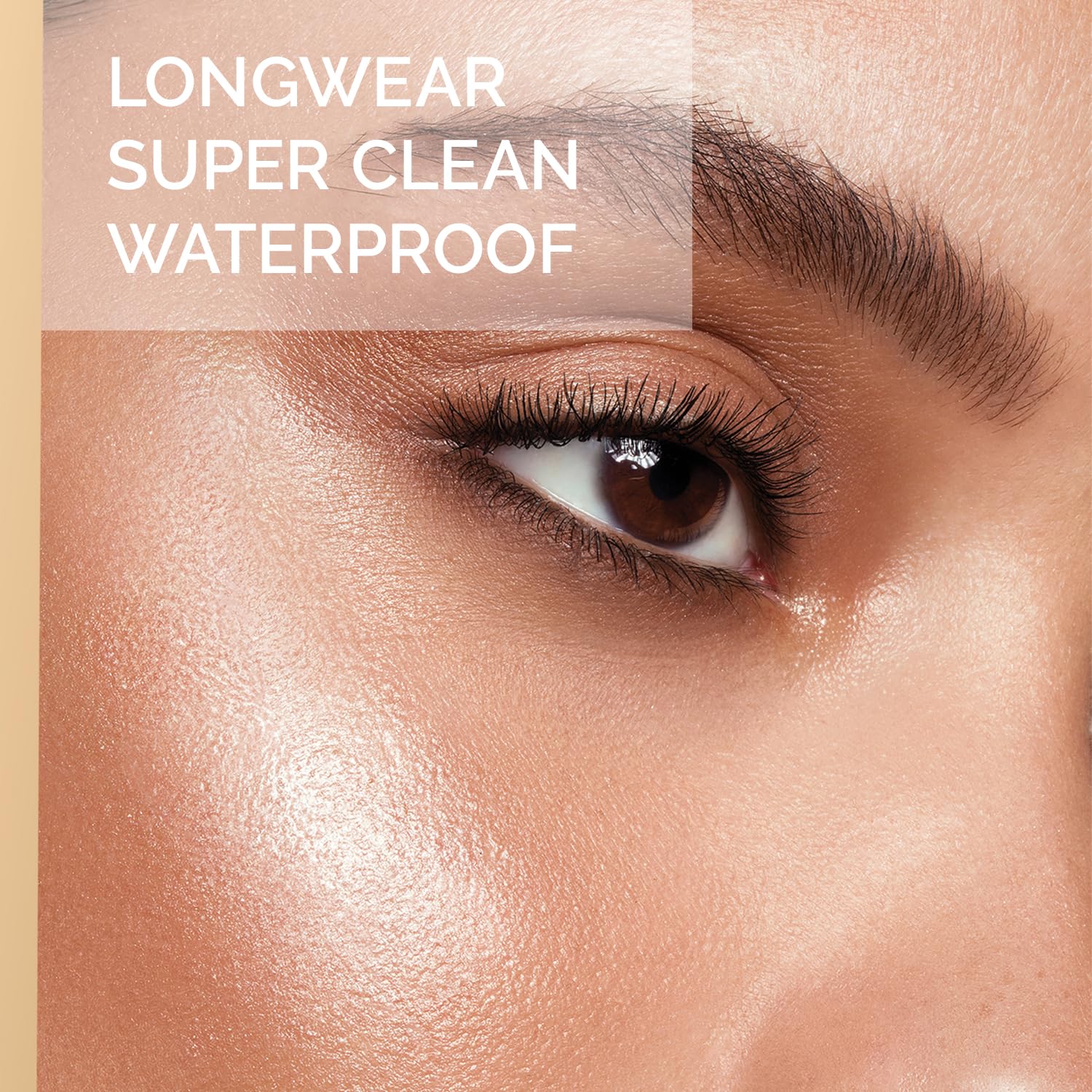 The G.O.A.T Mascara, longue tenue adaptée à l'entraînement et gestes sportifs.