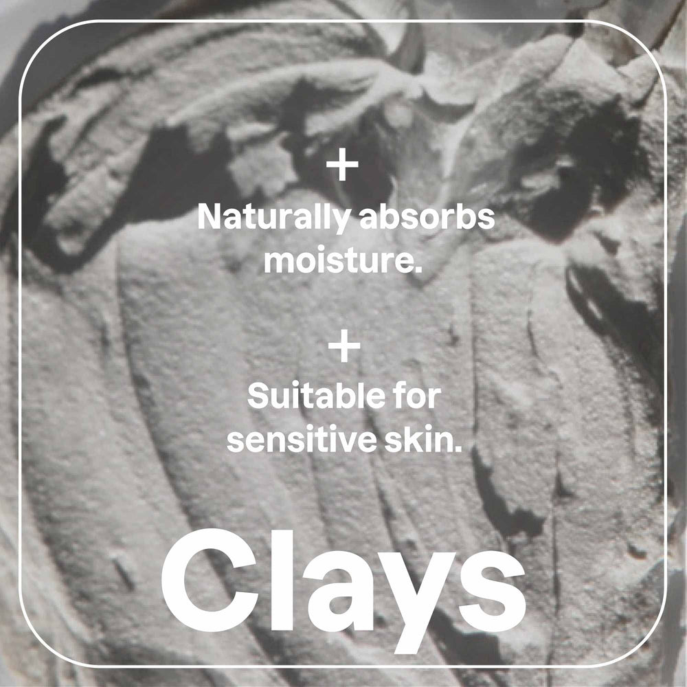 ATTITUDE Déodorant Santal avec argile blanche pour une absorption efficace.