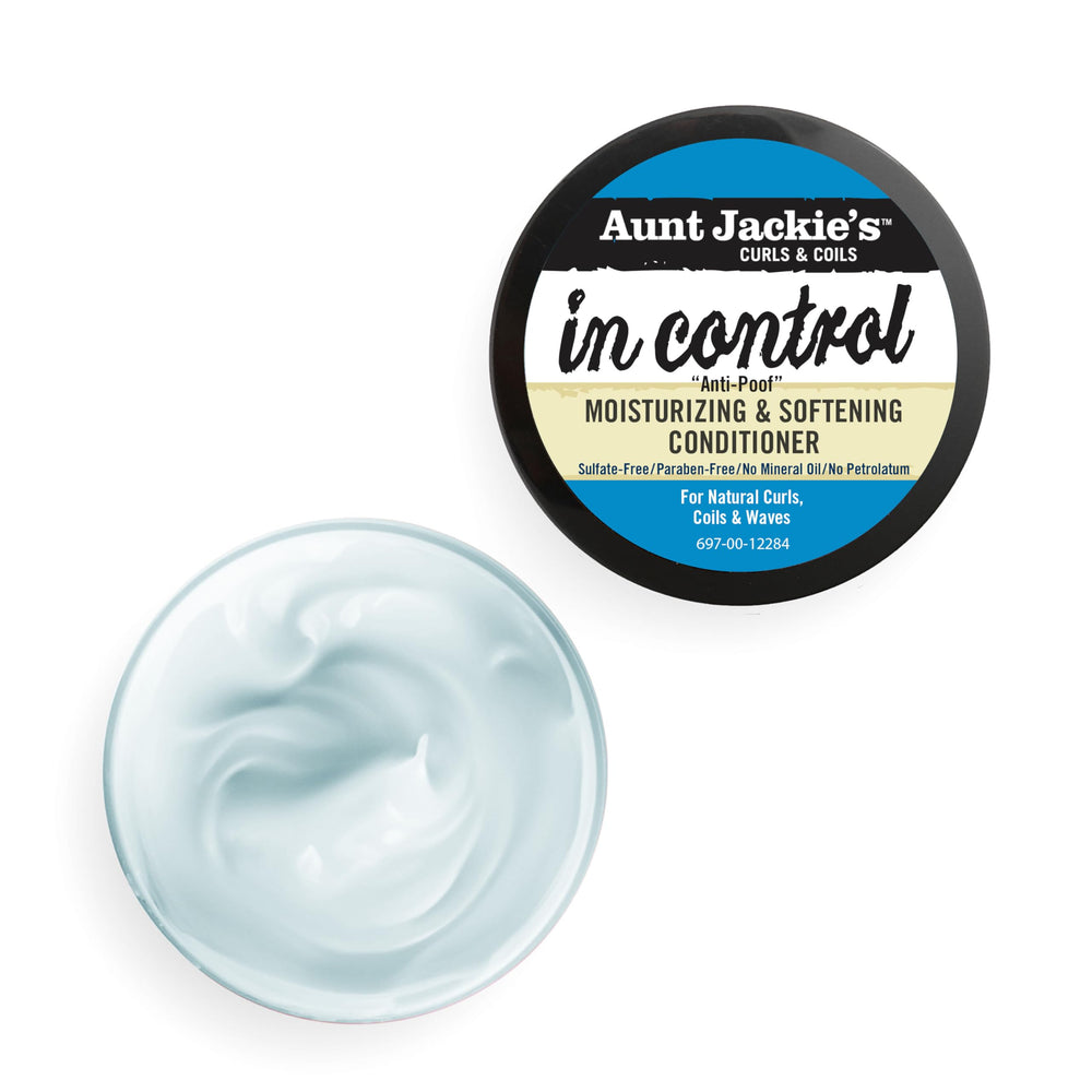 Aunt Jackie's En Contrôle - pose approfondie révélant brillance et élasticité des mèches.