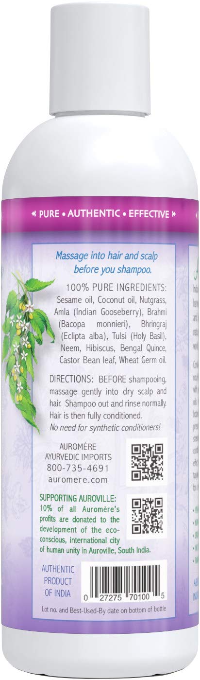 Mélange du pré-shampoing Auromere avec le shampoing pour un lavage rapide.