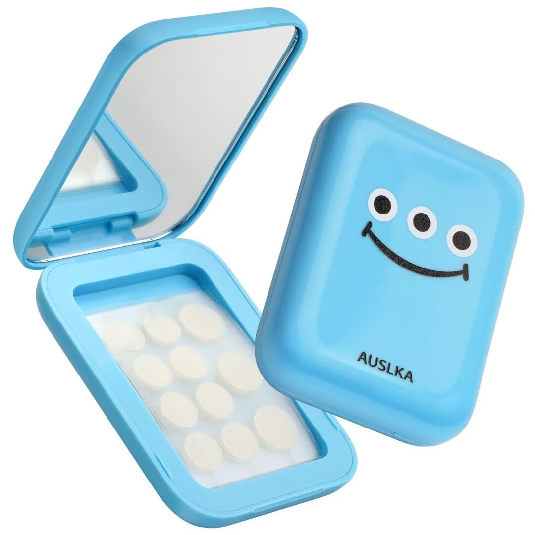 Patchs AUSLKA anti-acné visage dans un emballage compact prêt à recharger.