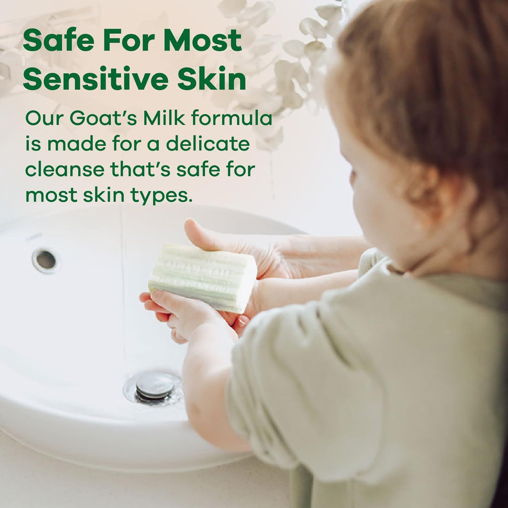 Exfoliation douce pour éliminer les impuretés sans frottement agressif.