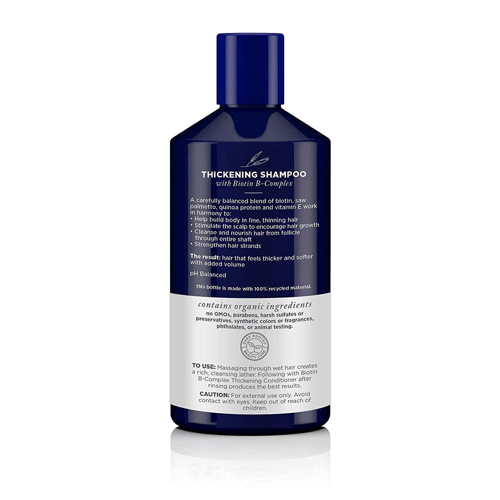 Mousse onctueuse du shampooing Biotine B-Complex pour démêlage en douceur.