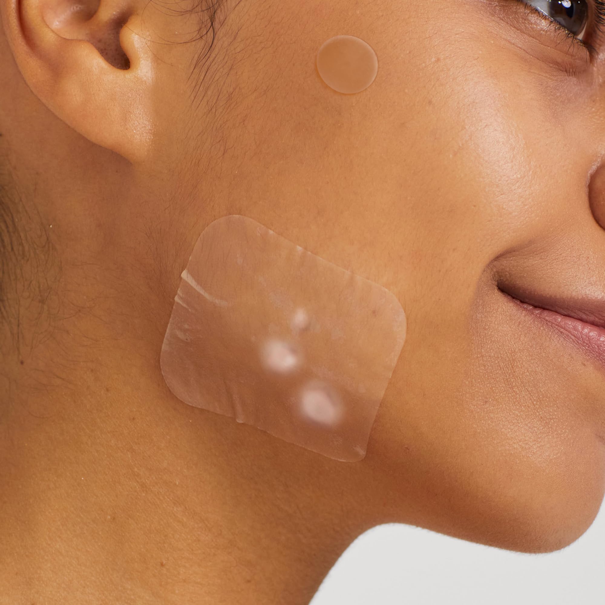 Pochette refermable AVARELLE, rangement hygiénique en déplacement.