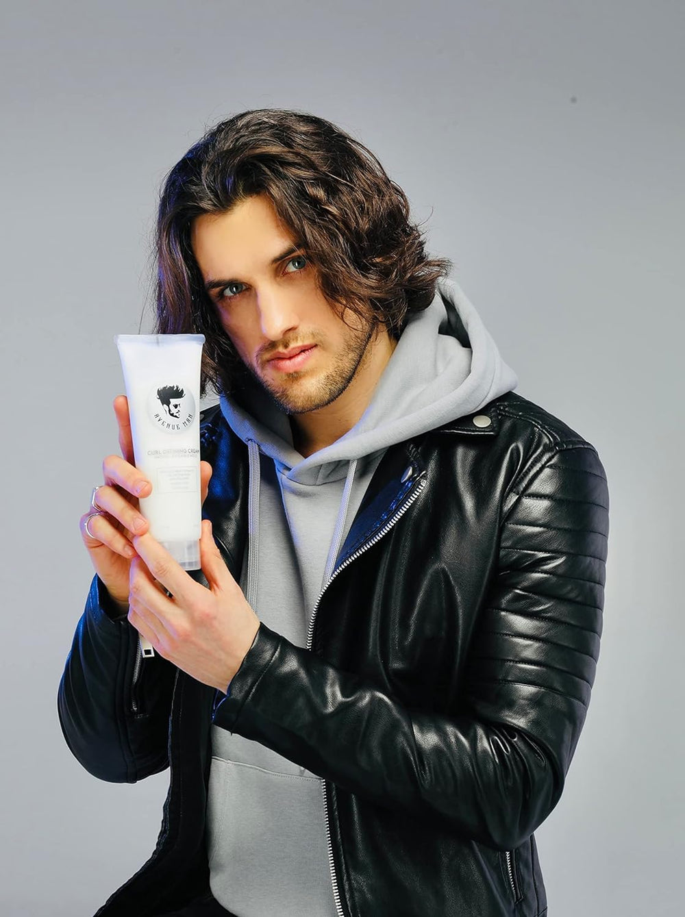 Usage quotidien discret avec la Crème Définissante Avenue Man.