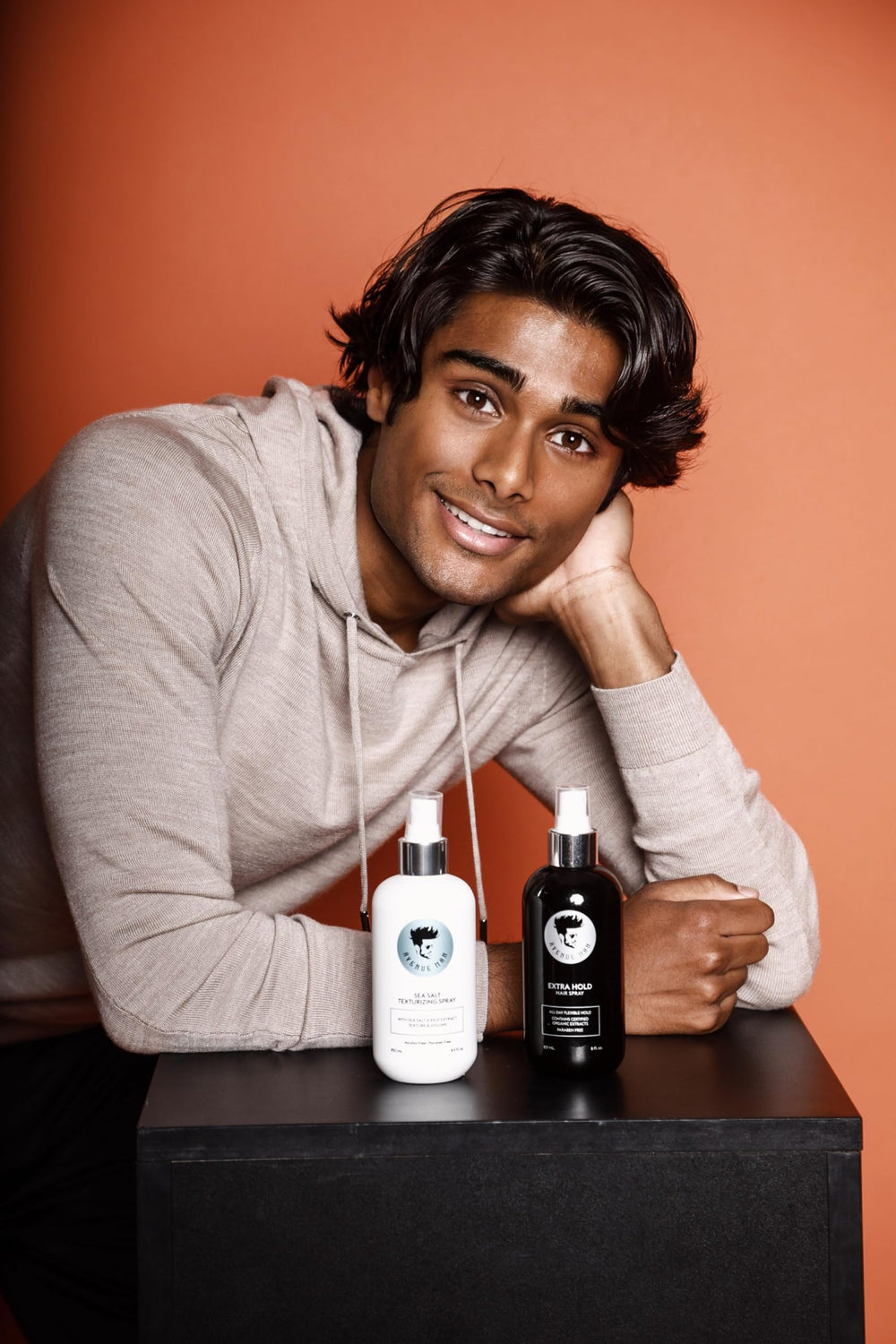 Avenue Man sans-parabens-sans-sulfates, formule douce adaptée cheveux sensibles.
