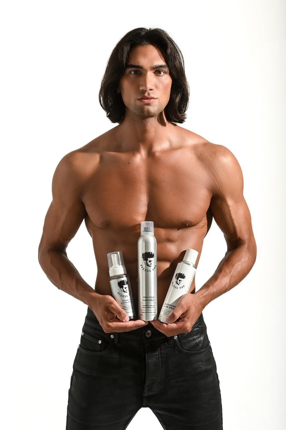 Avenue Man Volume Lift Mousse enrichie en huile d’argan hydratante.