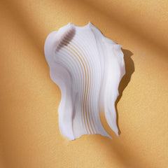 Texture veloutée et pénétration rapide pour un visage prêt au maquillage.