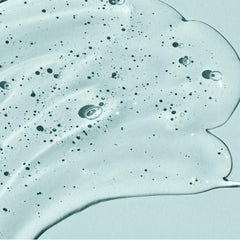 Mousse parfumée et senteur herbée qui enveloppe la peau après la douche.