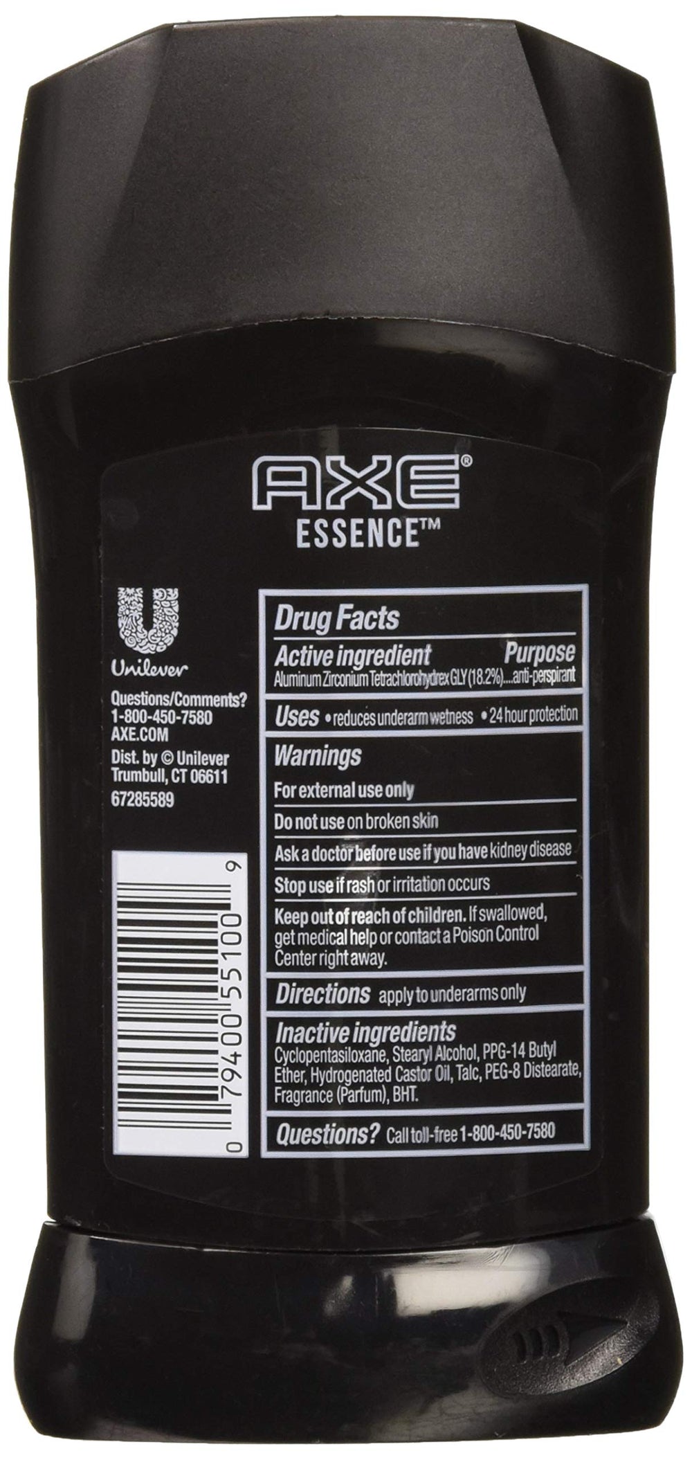 Application sur les aisselles avec AXE Essence, contrôle rapide de l’humidité.