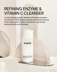 BABOR application eau-poudre produit une mousse nourrissante.
