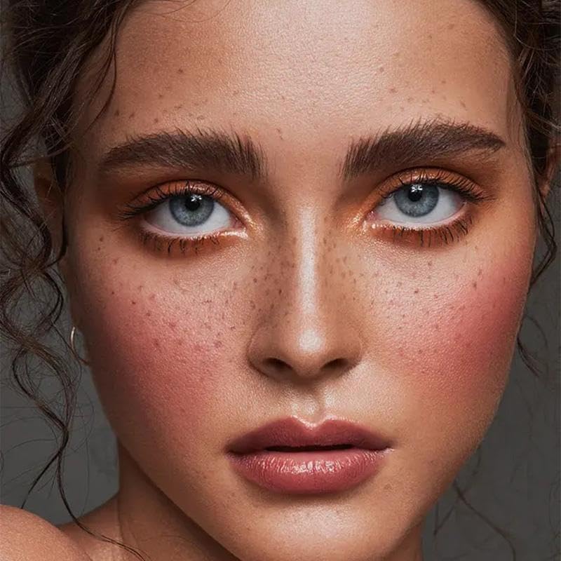 Baby Go teinte subtile taches de rousseur pour un aspect naturel toute la journée.