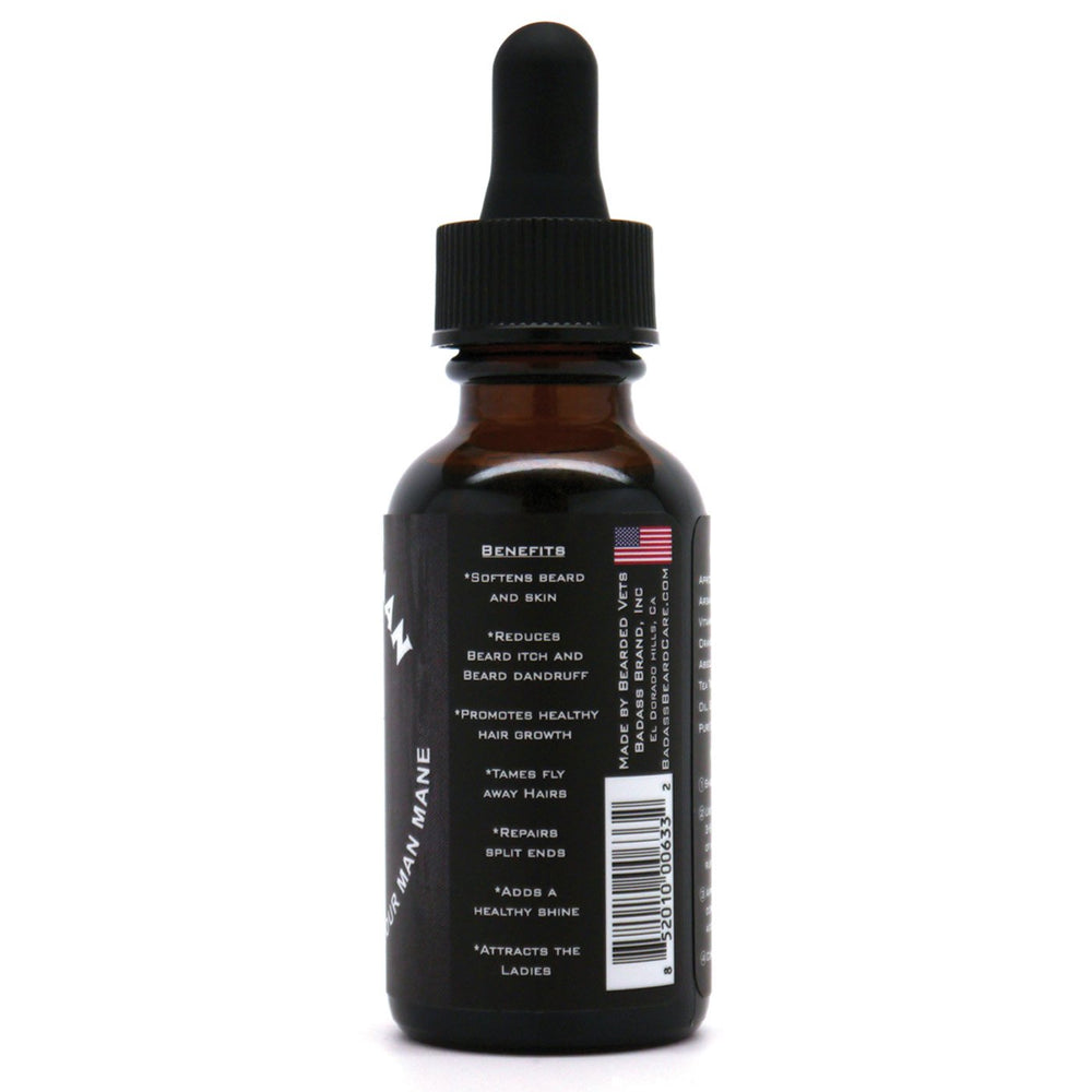 Texture soyeuse de l’huile Outlaw Badass Beard Care, application facile et rapide.