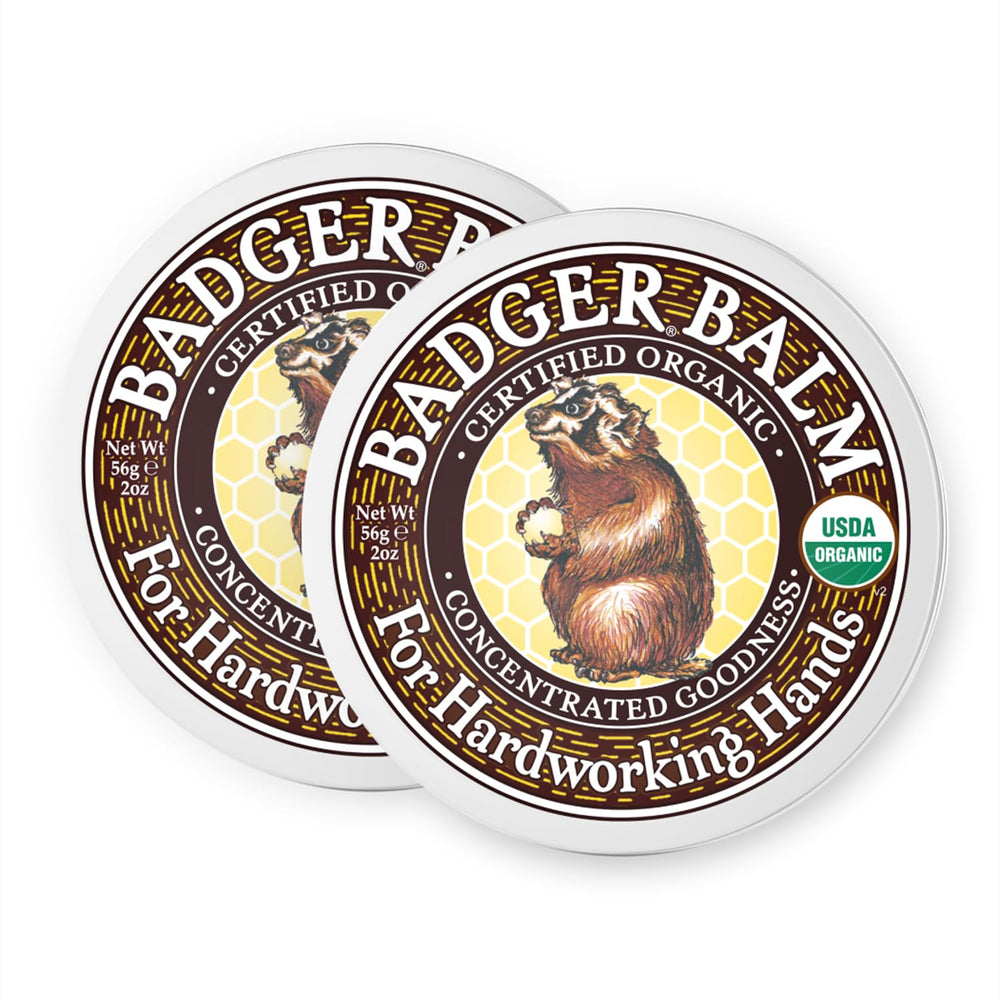 Baume Badger dans sa boîte 2 oz, protection durable des mains sèches.