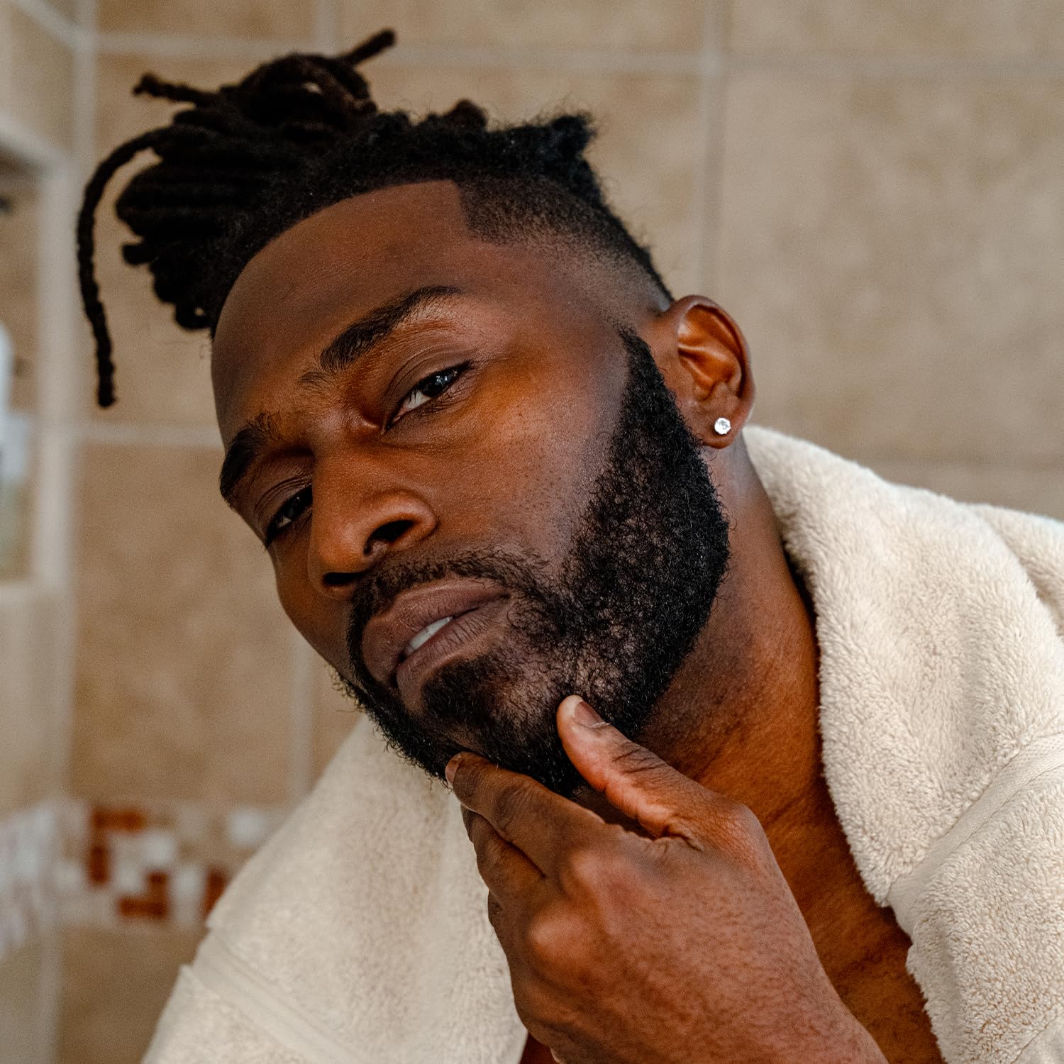 Badger ensemble soin barbe: parfum subtil et usage pratique.