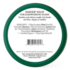 Texture riche du baume Badger pour hydratation rapide et nourrissante.