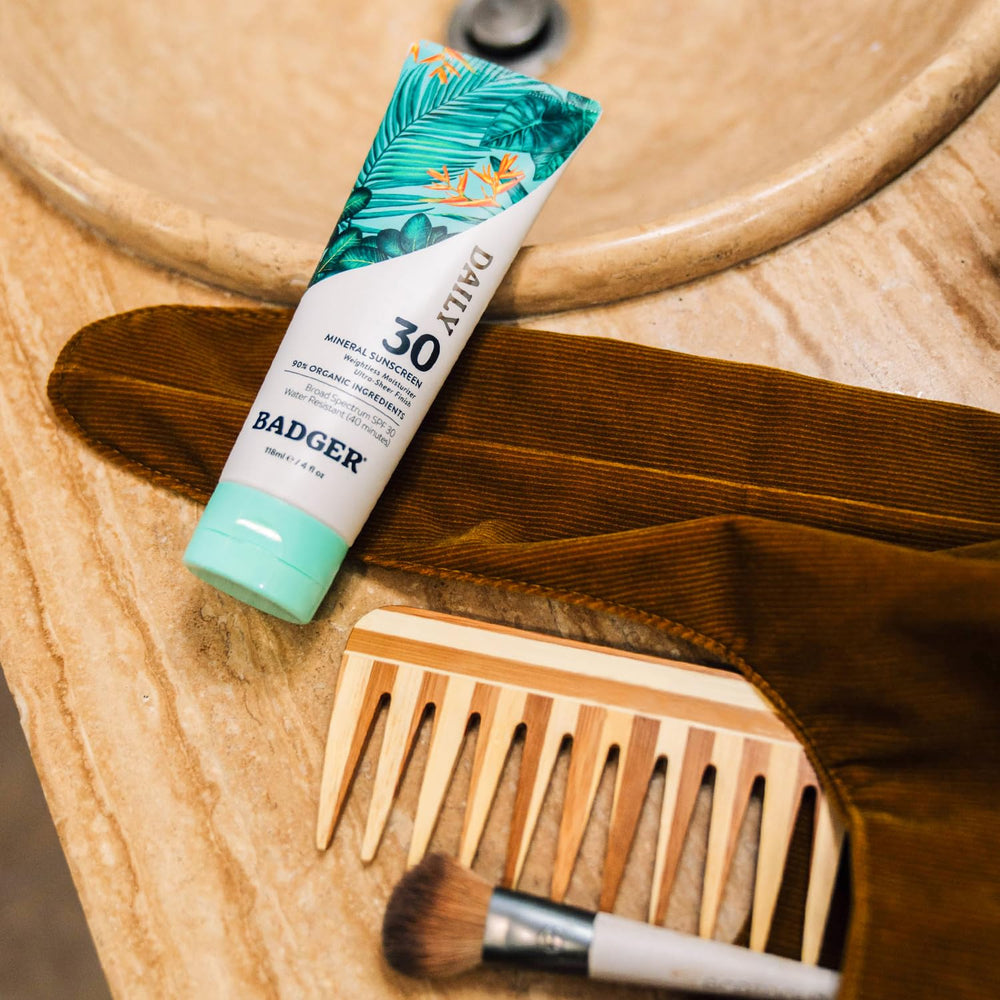Étiquette vegan et respectueuse des récifs sur Badger Mineral Daily Sunscreen.