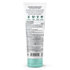 Application facile de Badger Mineral Daily Sunscreen sur peau.