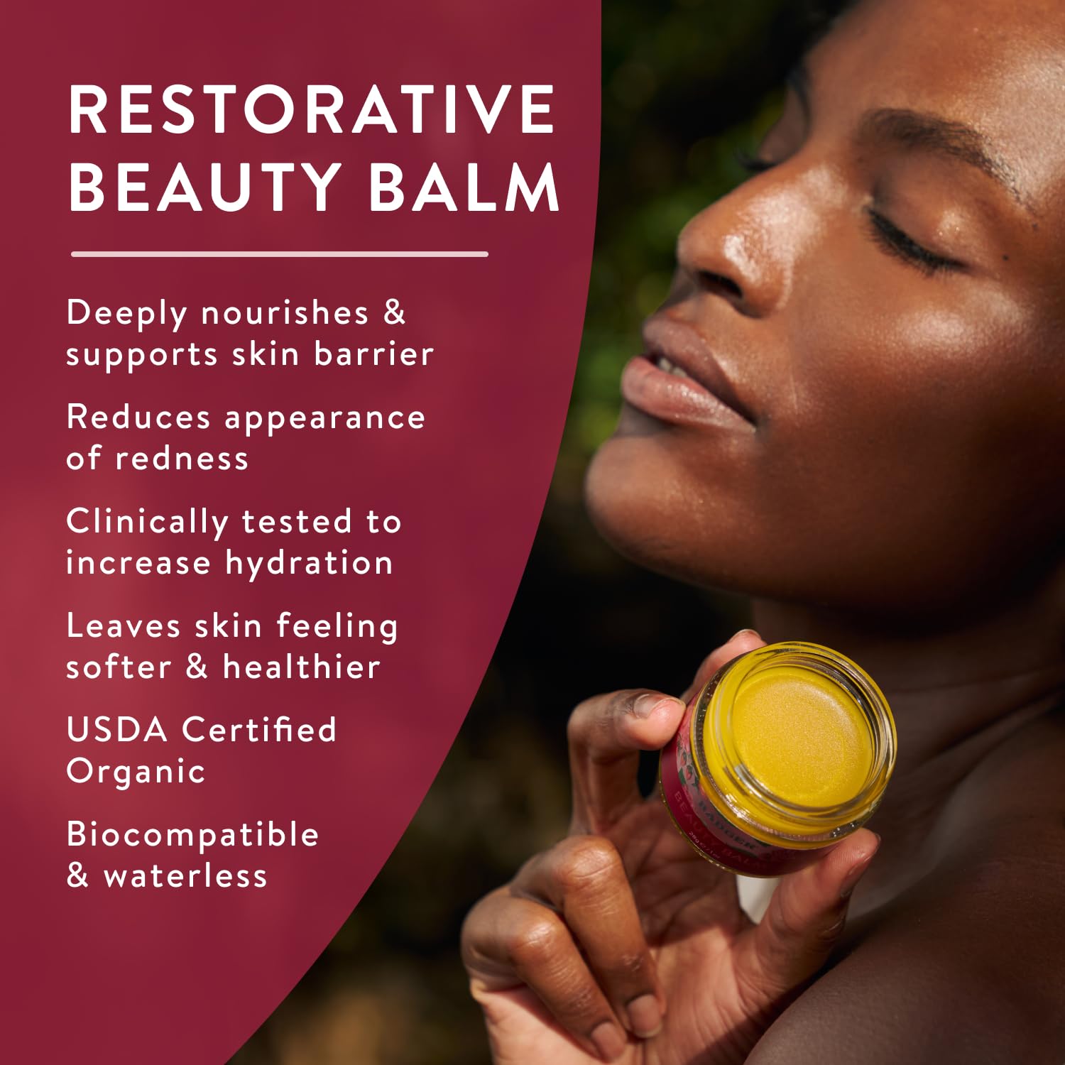 Badger Rose Beauty Balm sur le cou, soin nourrissant quotidien.