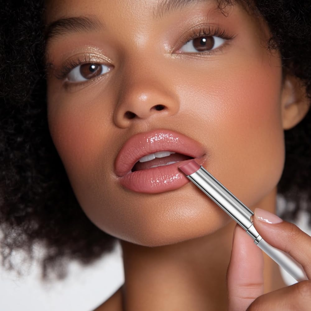 Fini naturel et lumineux du Honey Lipstick sur lèvres
