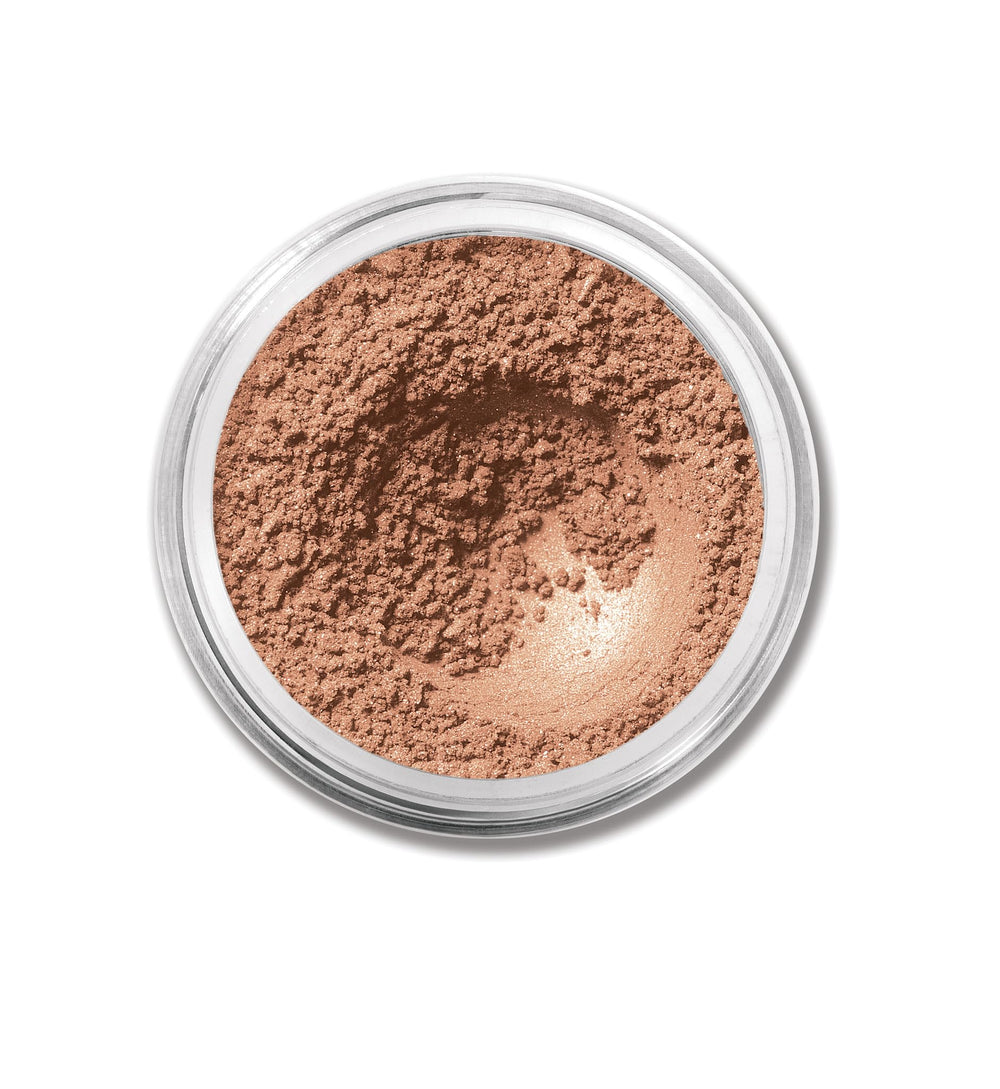 bareminerals ombre minérale pebble vue produit, couleur naturelle et polyvalente.